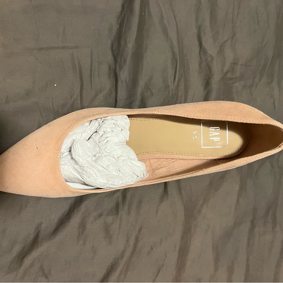 Elegant Nude Suede Women's Heels - Picture 5 of 7